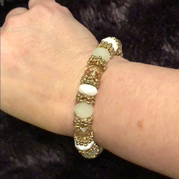 Gold Bracelet - Picture 2 of 2